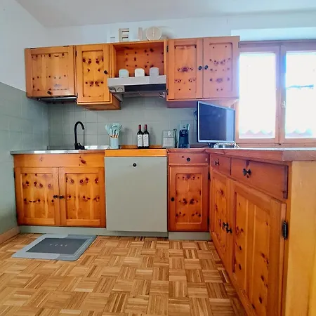 Apartament The Lovely *
